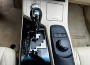 Lexus ES 300h Sedan / Limuzína 3,0 l 116 kw