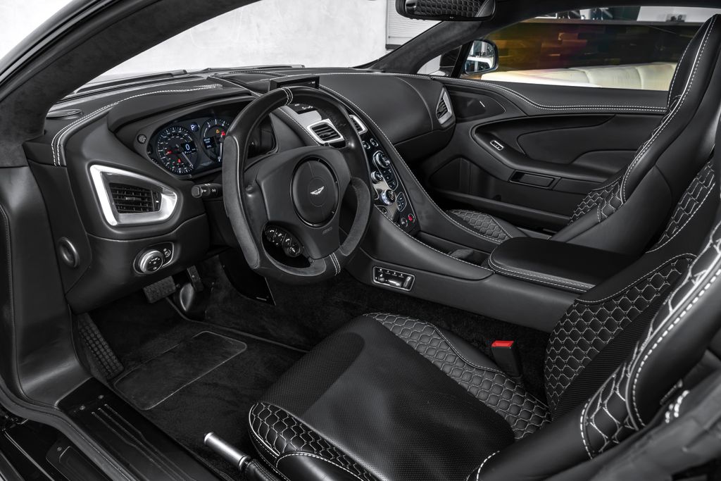 Aston Martin Vanquish