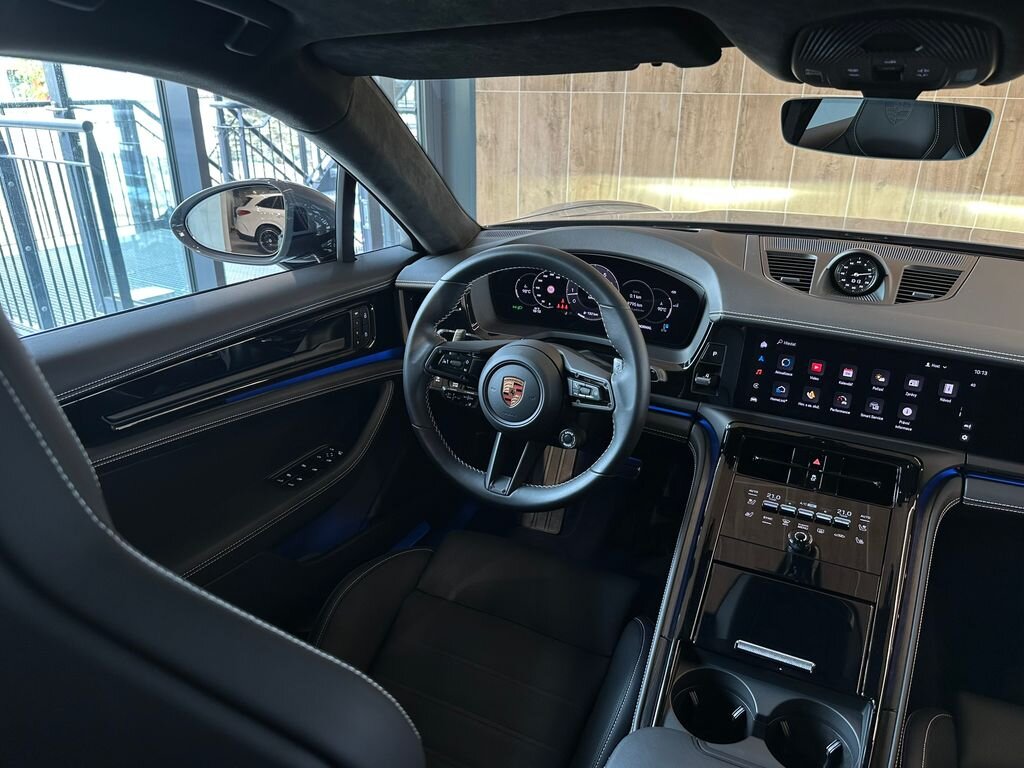 Porsche Panamera Sedan / Limuzína 4,0 l 368 kw