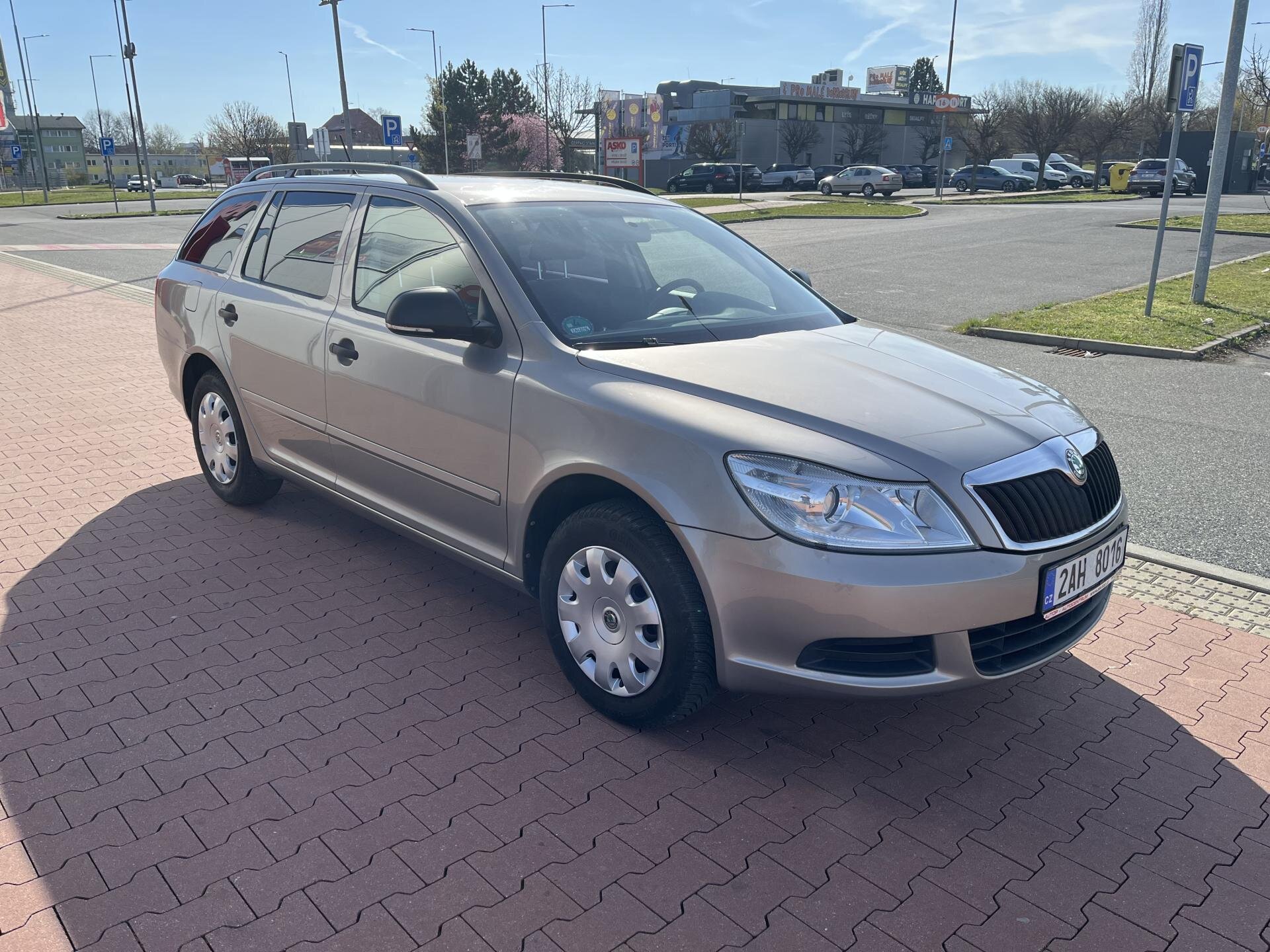 Škoda Octavia Kombi 1,6 l 77 kw