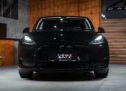 Tesla Model Y 6