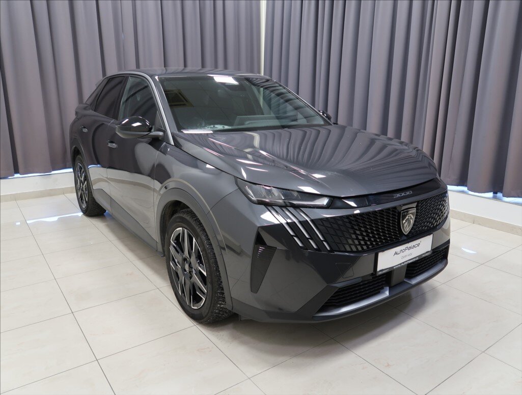 Peugeot 3008 SUV 1,2 l 100 kw