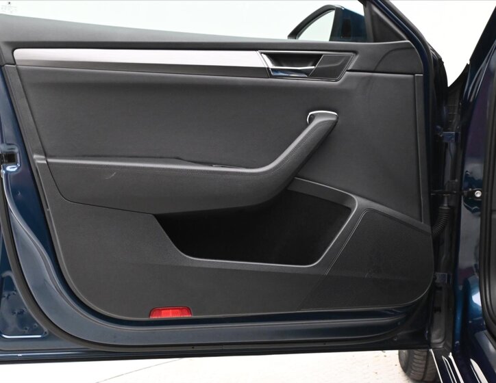 Škoda Superb Kombi 1,4 l 115 kw