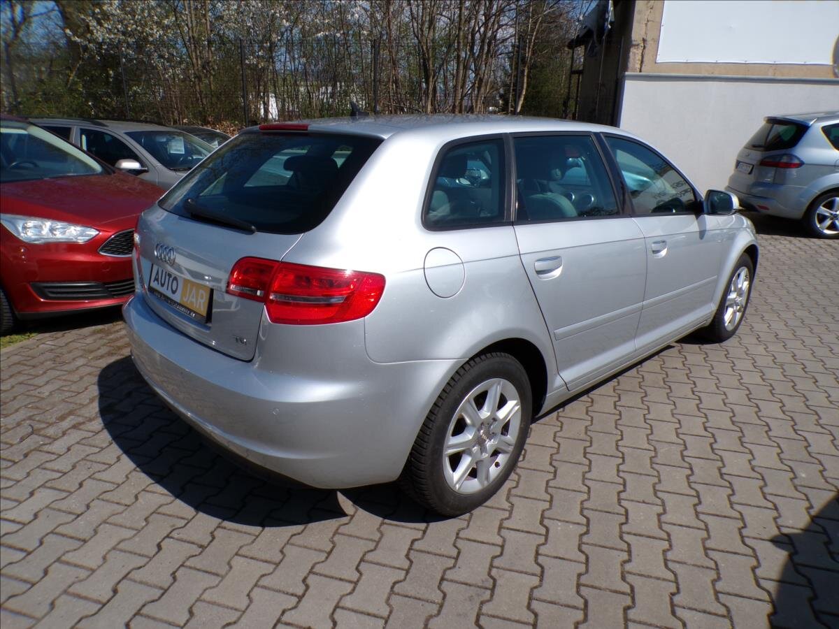 Audi A3 Hatchback 1,6 l 77 kw