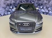 Audi S8 3