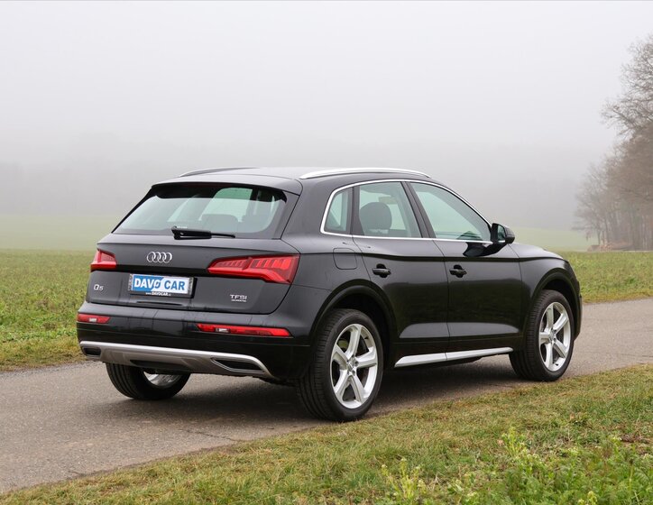 Audi Q5 6
