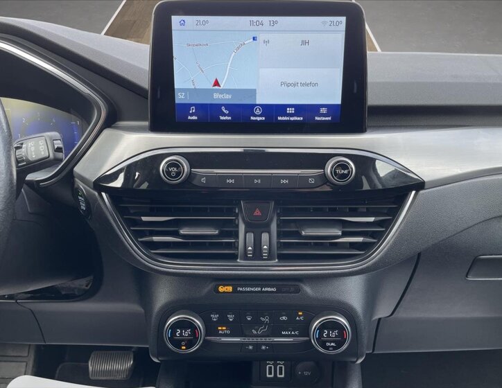 Ford Kuga SUV / Terénní 1,5 l 88 kw