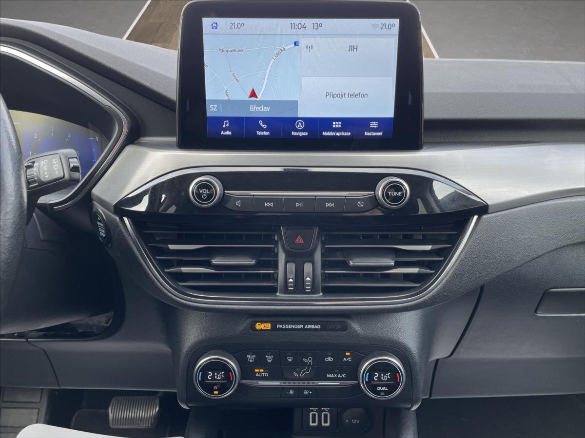 Ford Kuga SUV / Terénní 1,5 l 88 kw