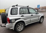 Suzuki Grand Vitara 5