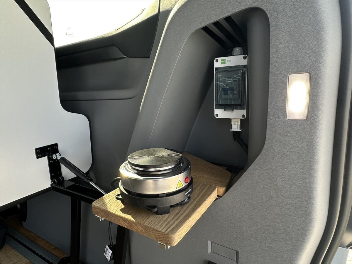 Ford Tourneo Custom Kombi 2,0 l 125 kw