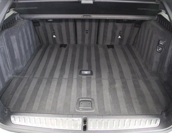 BMW Řada 5 Kombi 2,0 l 140 kw