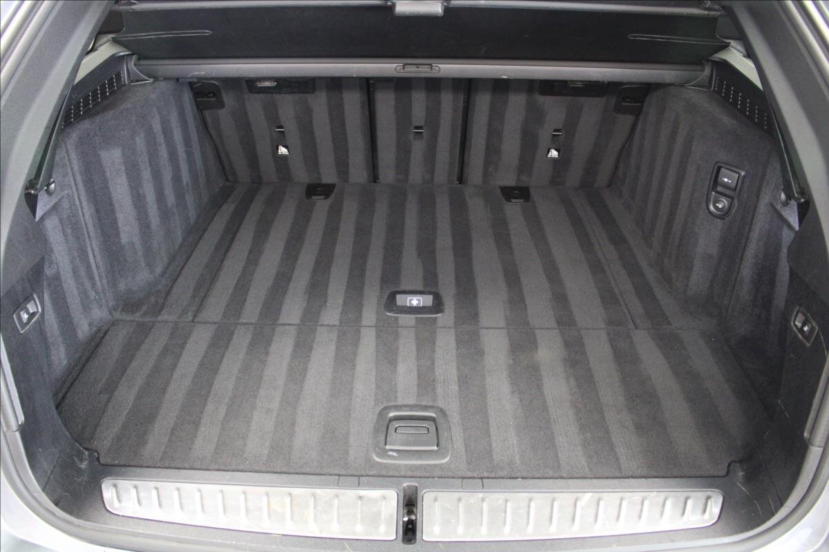 BMW Řada 5 Kombi 2,0 l 140 kw