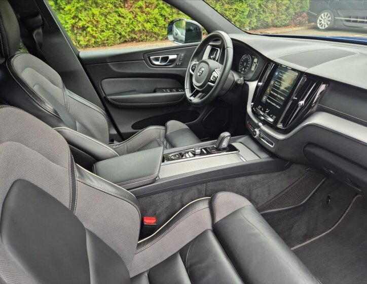 Volvo XC60 SUV 2,0 l 145 kw