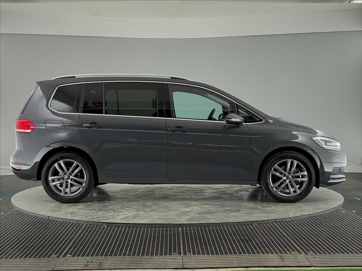 Volkswagen Touran MPV 1,5 l 110 kw