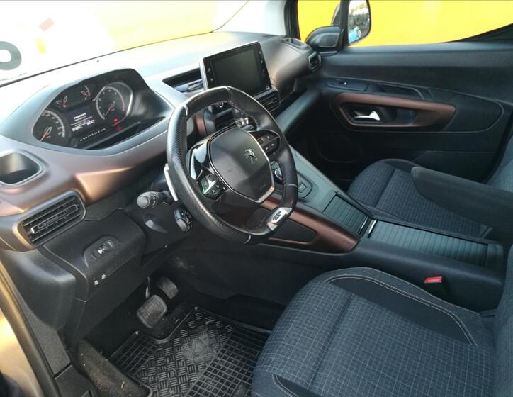 Peugeot Rifter 13