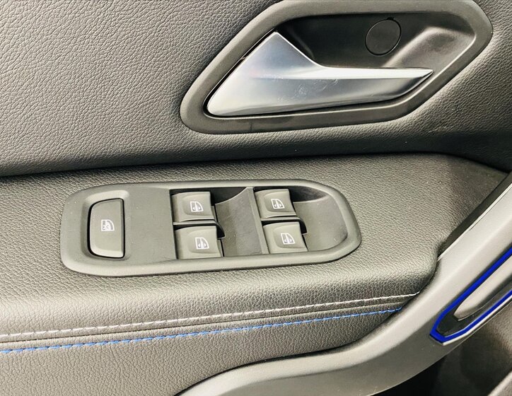 Dacia Duster SUV 999,0 67 kw