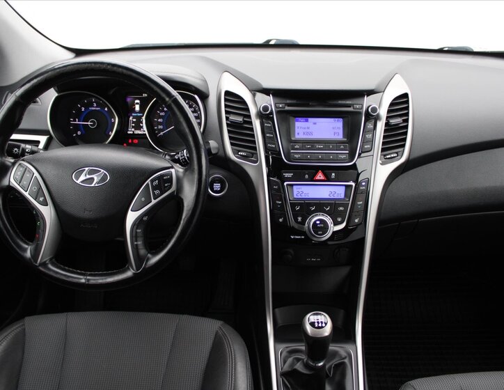 Hyundai i30 Kombi 1,6 l 81 kw