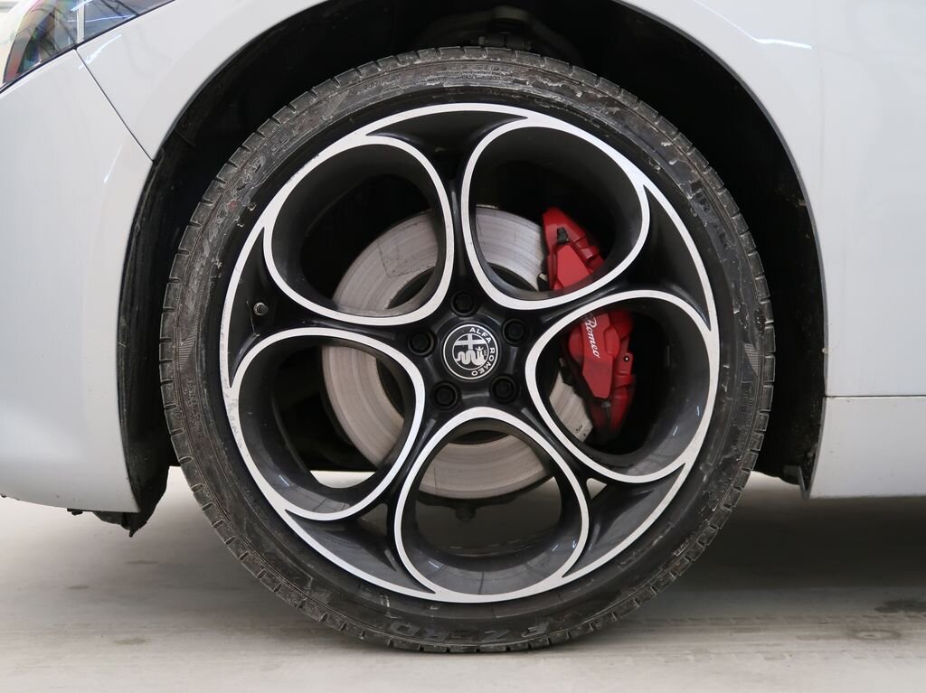 Alfa Romeo Giulia Sedan 2,0 l 206 kw