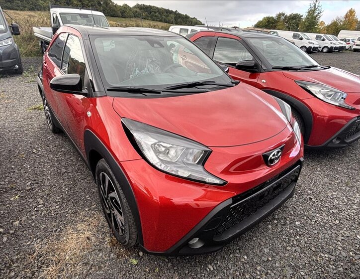 Toyota Aygo Hatchback 1,0 l 53 kw