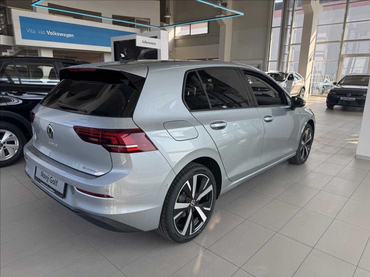 Volkswagen Golf Hatchback 1,5 l 150 kw