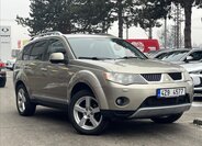 Mitsubishi Outlander SUV / Terénní 2,0 l 103 kw