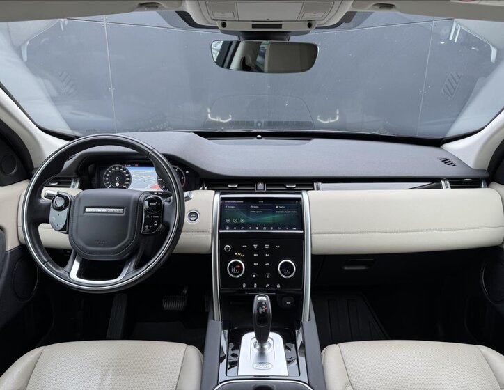Land Rover Discovery Sport SUV 2,0 l 110 kw