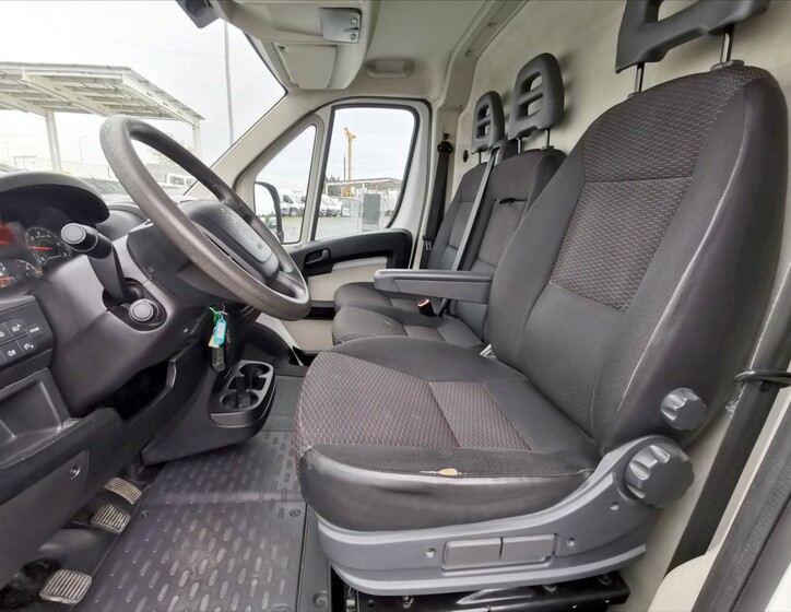 Peugeot Boxer 5
