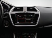 Suzuki SX4 S-Cross 13