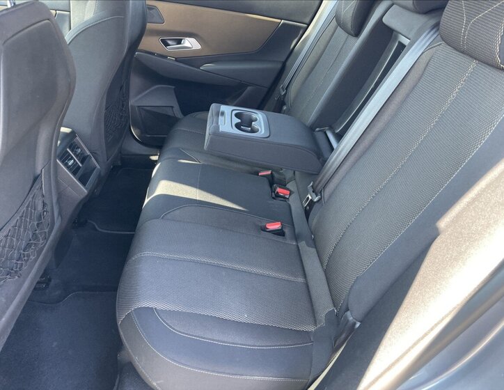 DS Automobiles DS7 Crossback Kombi 2,0 l 130 kw