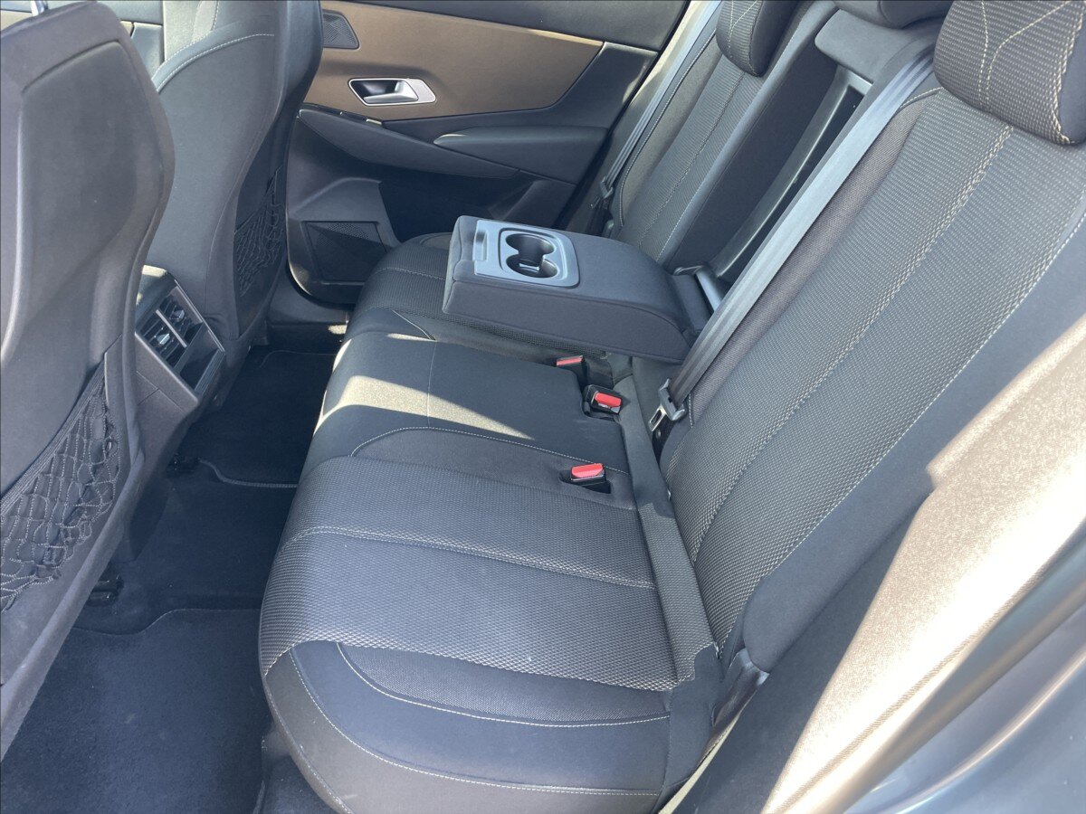 DS Automobiles DS7 Crossback Kombi 2,0 l 130 kw