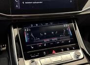 Audi Q8 21