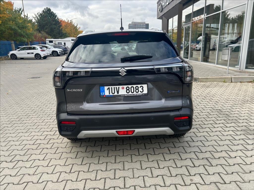 Suzuki S-Cross SUV 1,5 l 75 kw