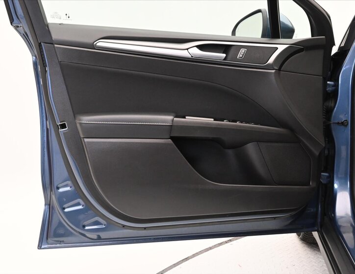 Ford Mondeo Kombi 2,0 l 110 kw