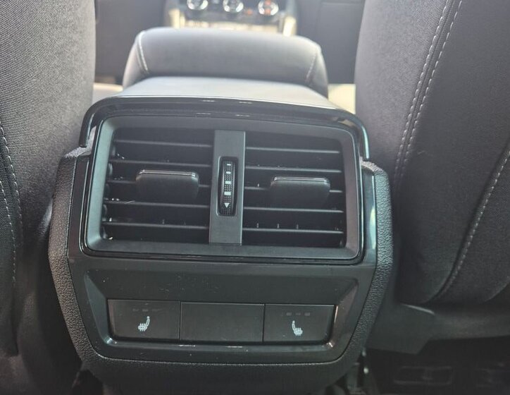 Škoda Karoq SUV / Terénní 1,5 l 110 kw