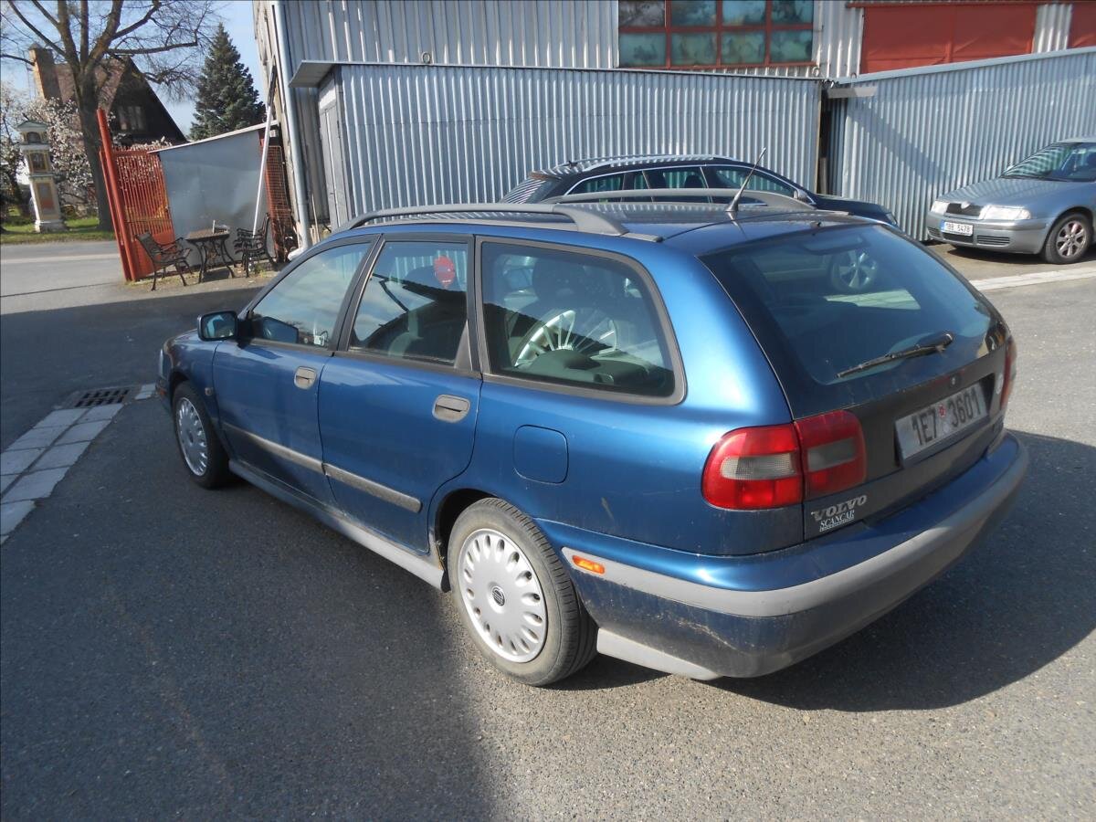Volvo V40 Kombi 1,9 l 70 kw