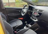 KIA Rio 8