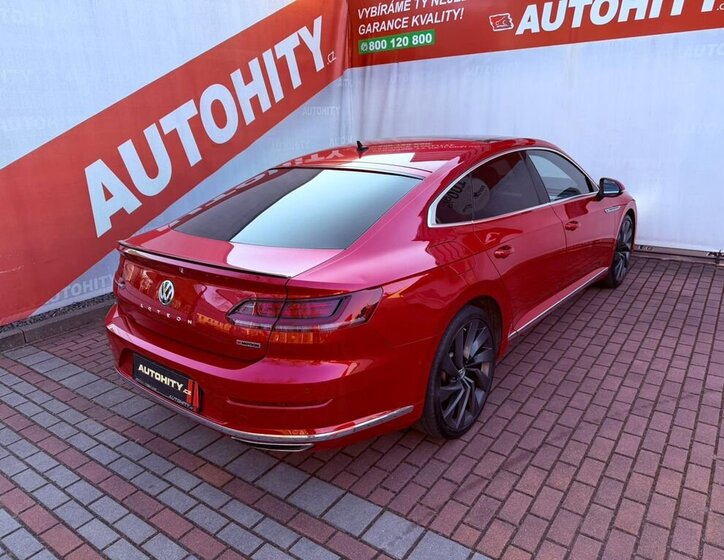 Volkswagen Arteon Liftback 2,0 l 206 kw