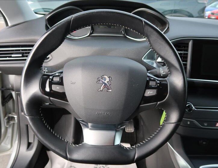 Peugeot 308 Kombi 2,0 l 110 kw