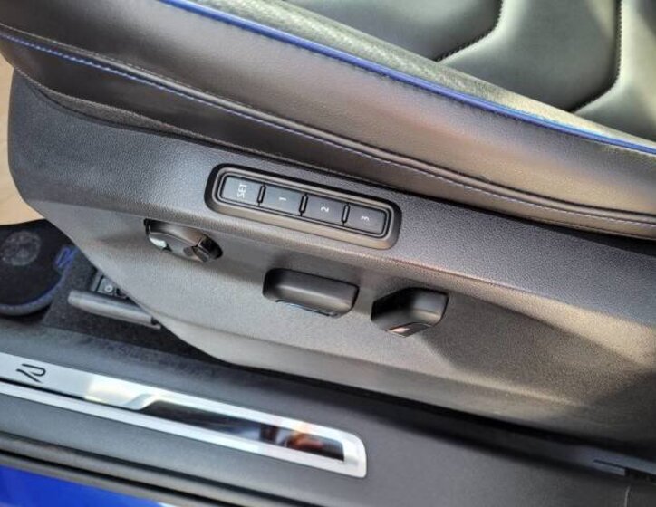 Volkswagen Tiguan SUV 2,0 l 235 kw