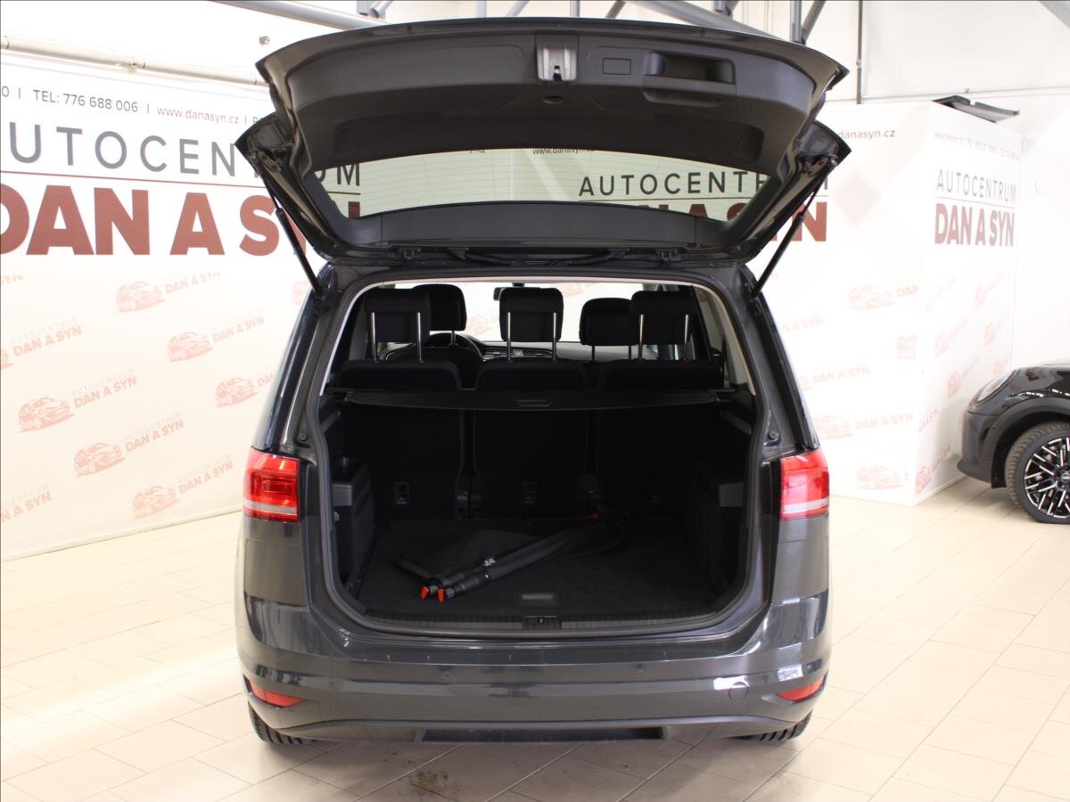 Volkswagen Touran SUV / Terénní 1,2 l 81 kw