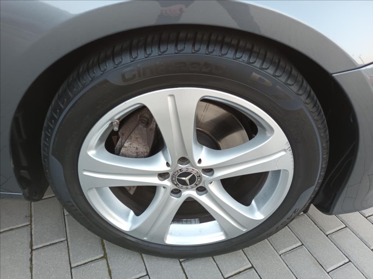 Mercedes-Benz Třídy E Kombi 3,0 l 190 kw