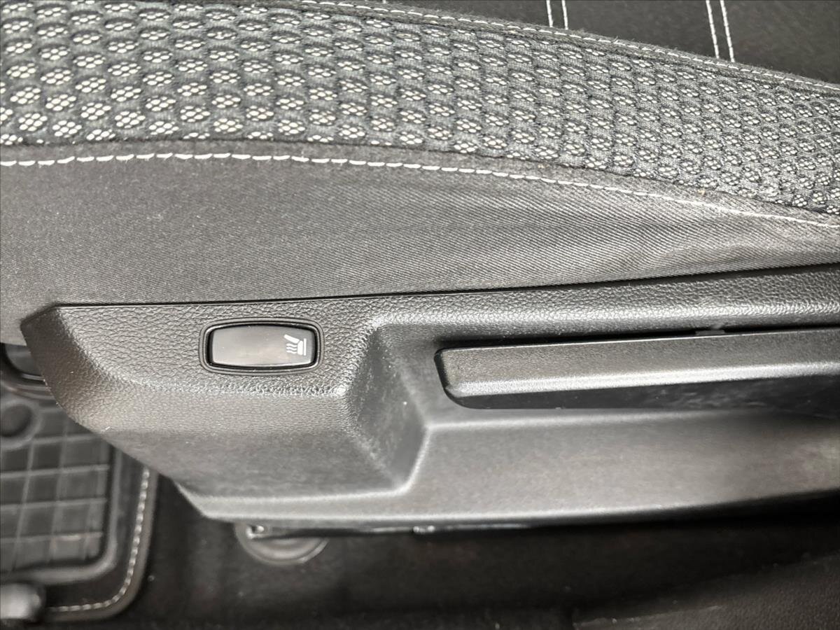 Dacia Duster SUV / Terénní 1,5 l 80 kw