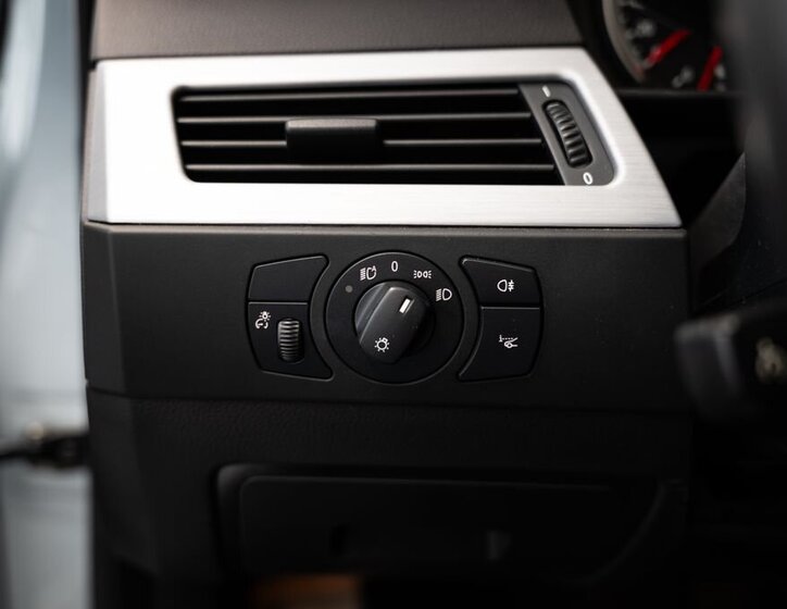 BMW M5 Sedan / Limuzína 5,0 l 373 kw
