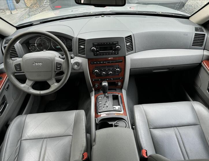 Jeep Grand Cherokee 37