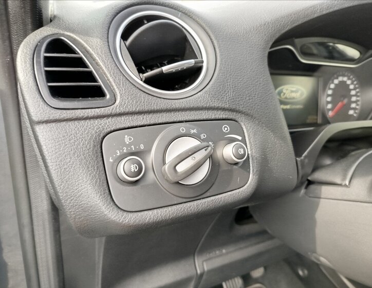 Ford S-MAX MPV 2,0 l 120 kw