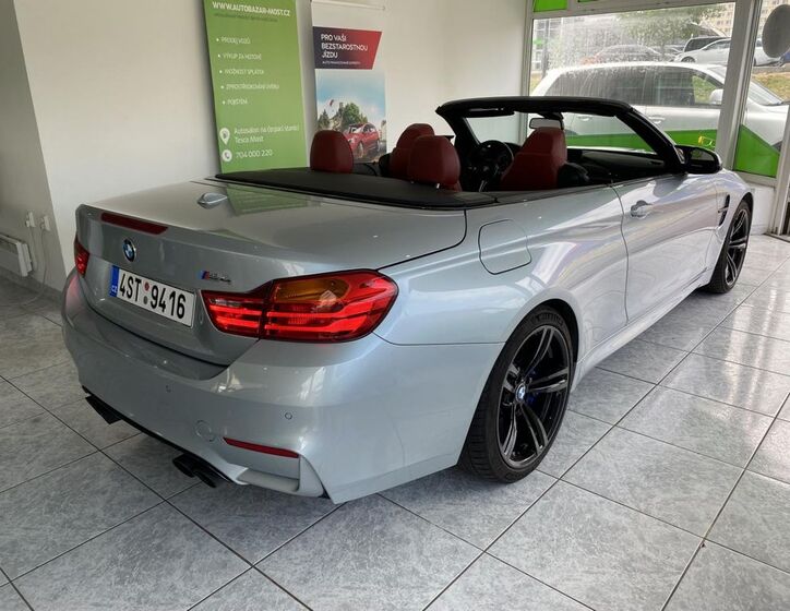 BMW M4 4