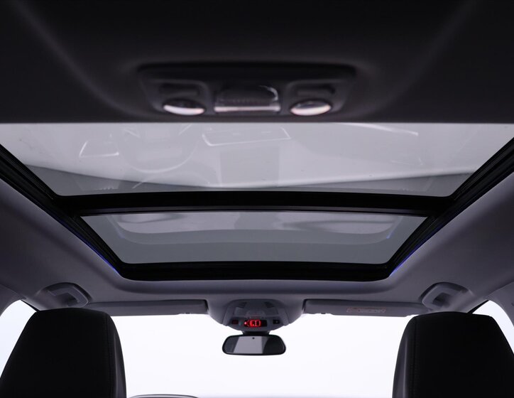 Peugeot 3008 SUV 1,2 l 96 kw