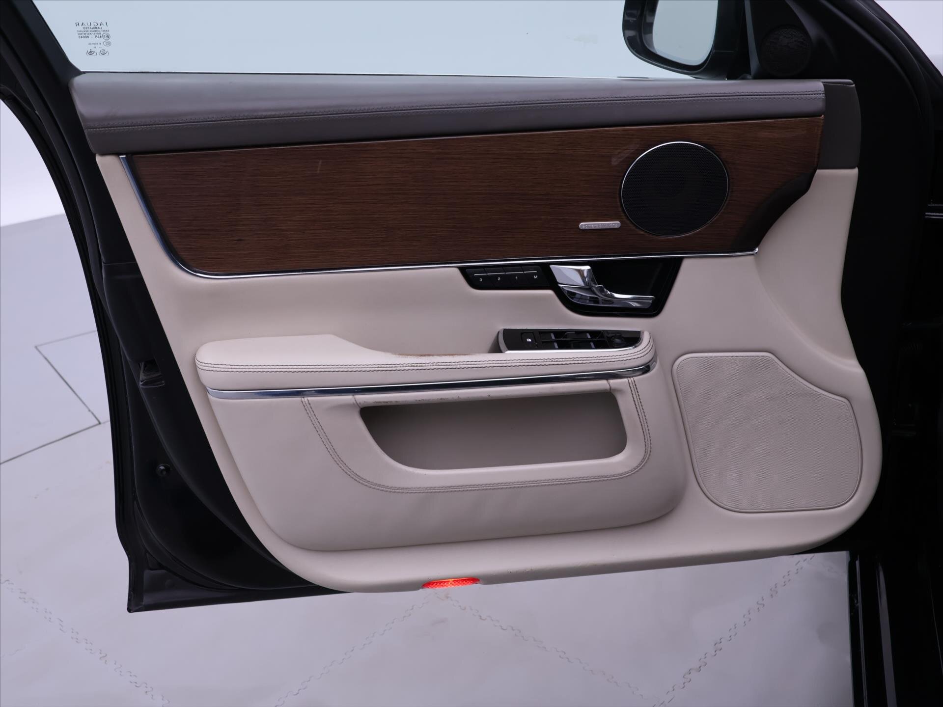 Jaguar XJ Sedan 3,0 l 202 kw