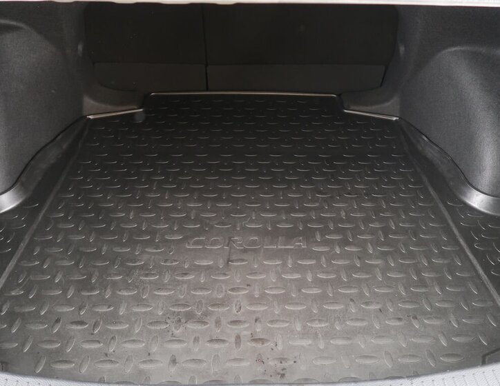 Toyota Corolla Sedan 1,5 l 92 kw