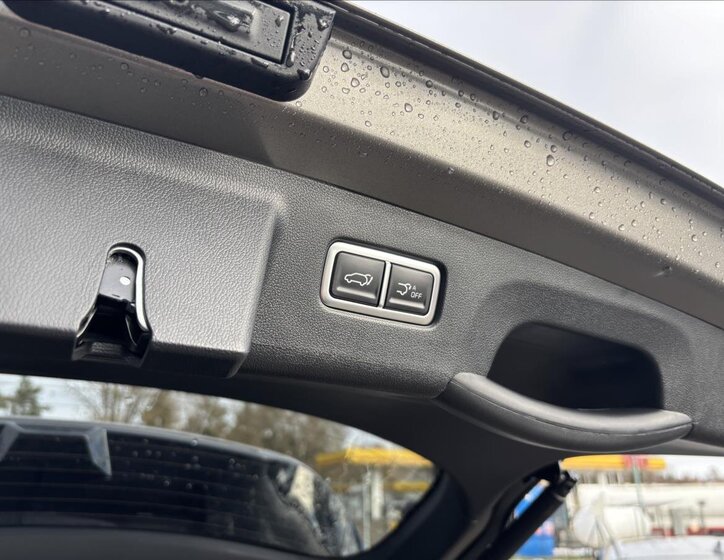 KIA Sorento SUV / Terénní 2,2 l 142 kw